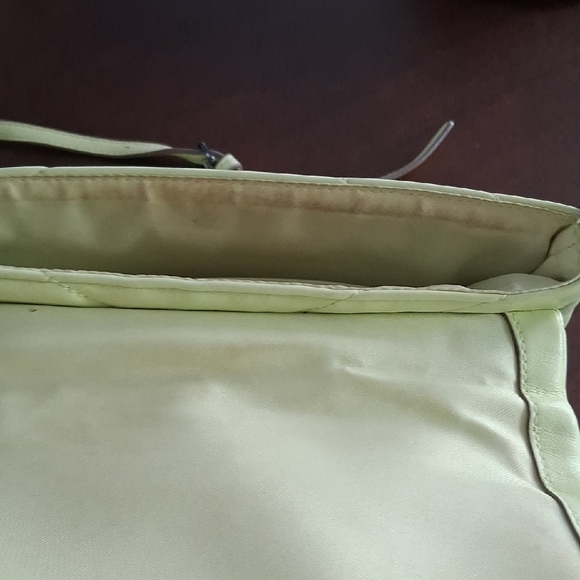 Elegant Lime Quilted Shoulder Bag - Picture 10 of 10
